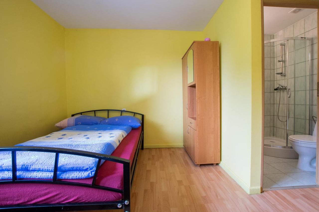 Noclegi pod lasem Solina 20 Exterior foto
